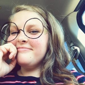 Meet your Posher, Tabatha